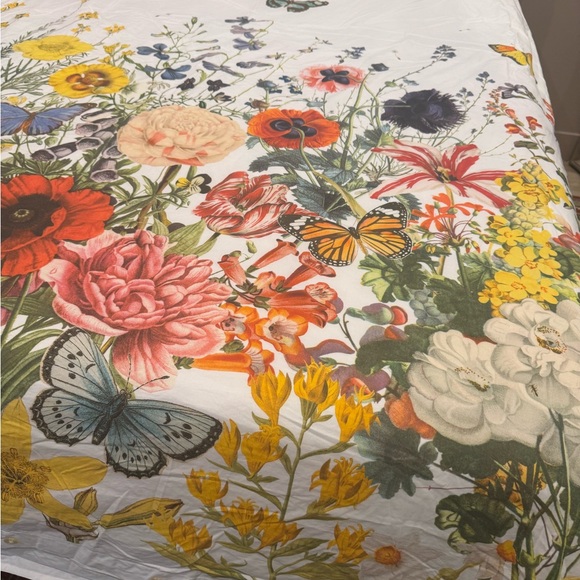 Pottery Barn French Country Queen Bedding 2 pillowcases and duvet cover Stunning - Picture 10 of 16